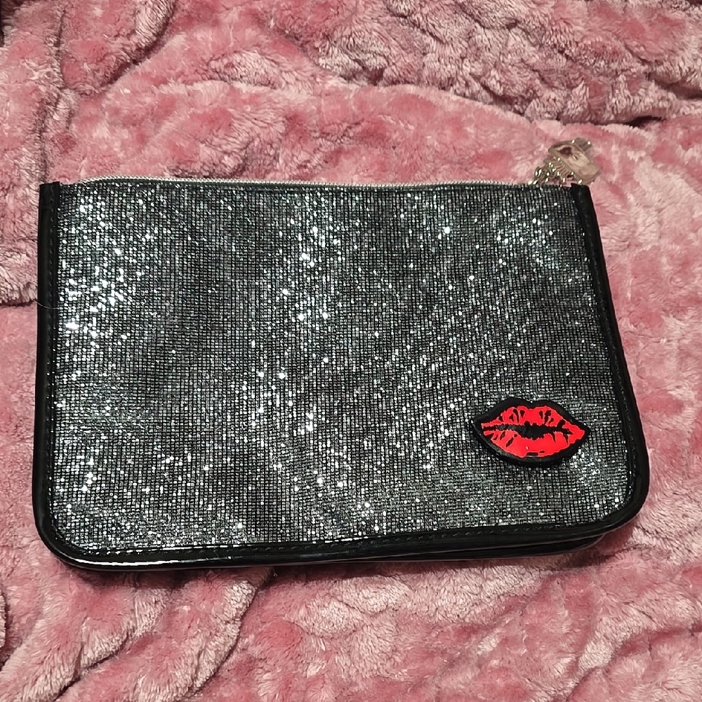Makeup Bag, Silver Glitter with Red Lips Pin